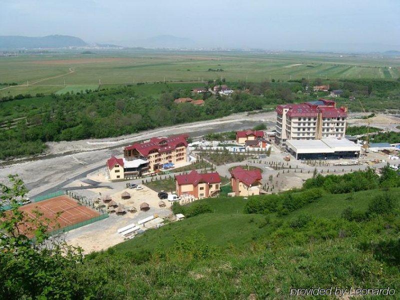 Grand Hotel Perla Ciucasului Tărlungeni Exterior foto